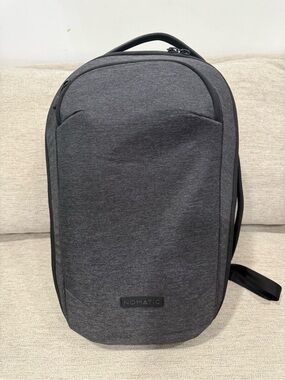Nomatic Navigator Lite 15L travel backpack